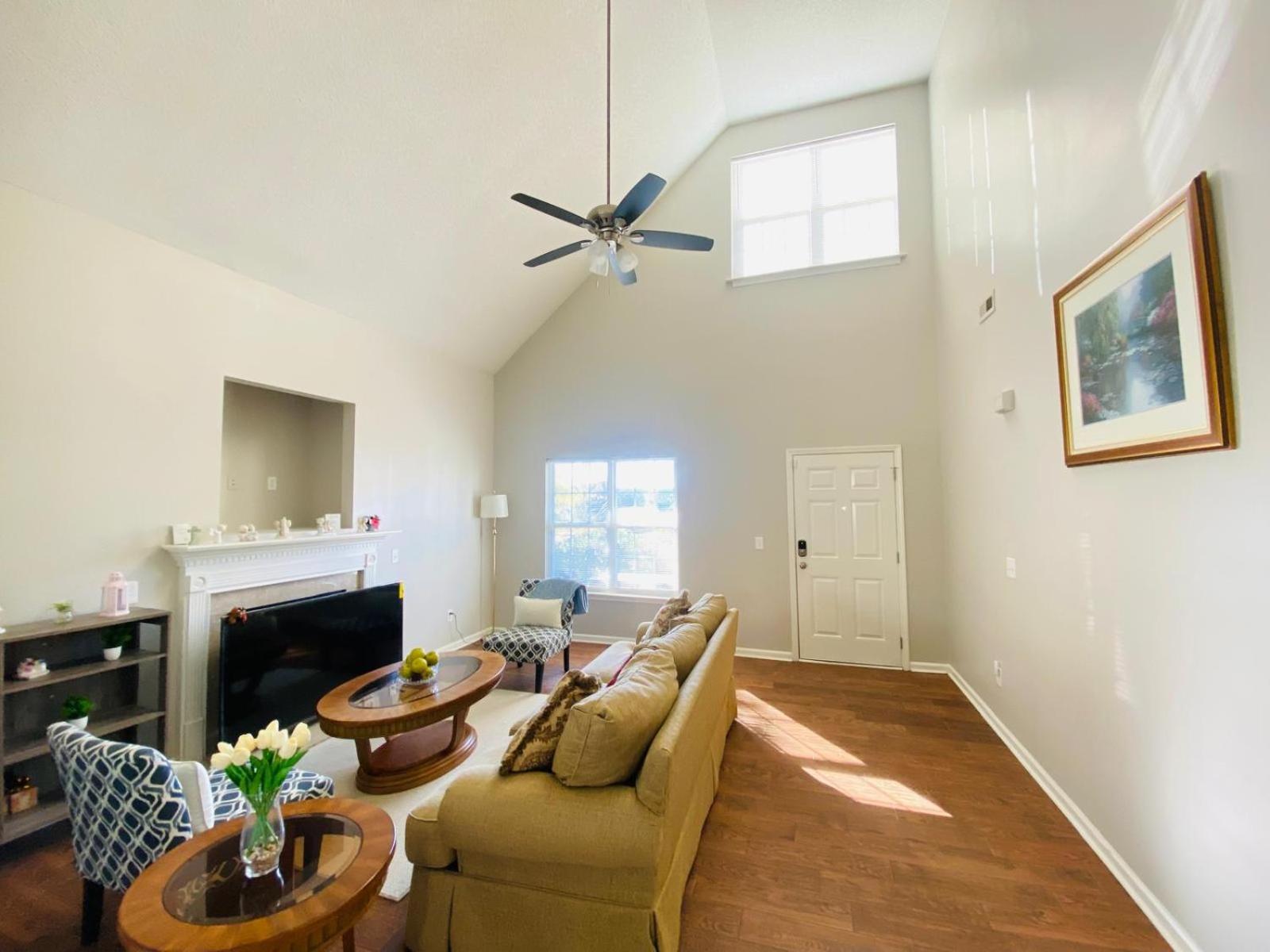 Spacious Room With Shared Bathroom Raleigh Extérieur photo